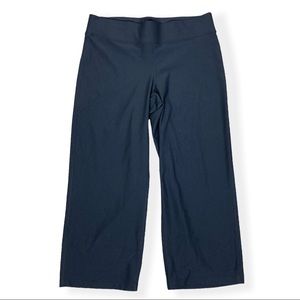 Xersion Performance Wear Semi-Fitted Black Cropped Pants Size Small